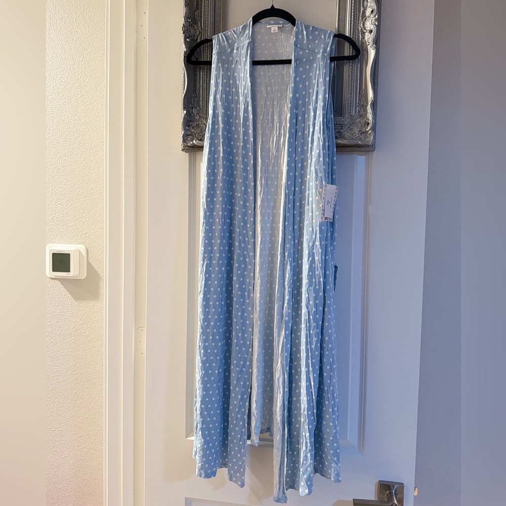 NWT « LuLaRoe Joy »  Medium Light Blue w/ White Polka Dots Long Vest